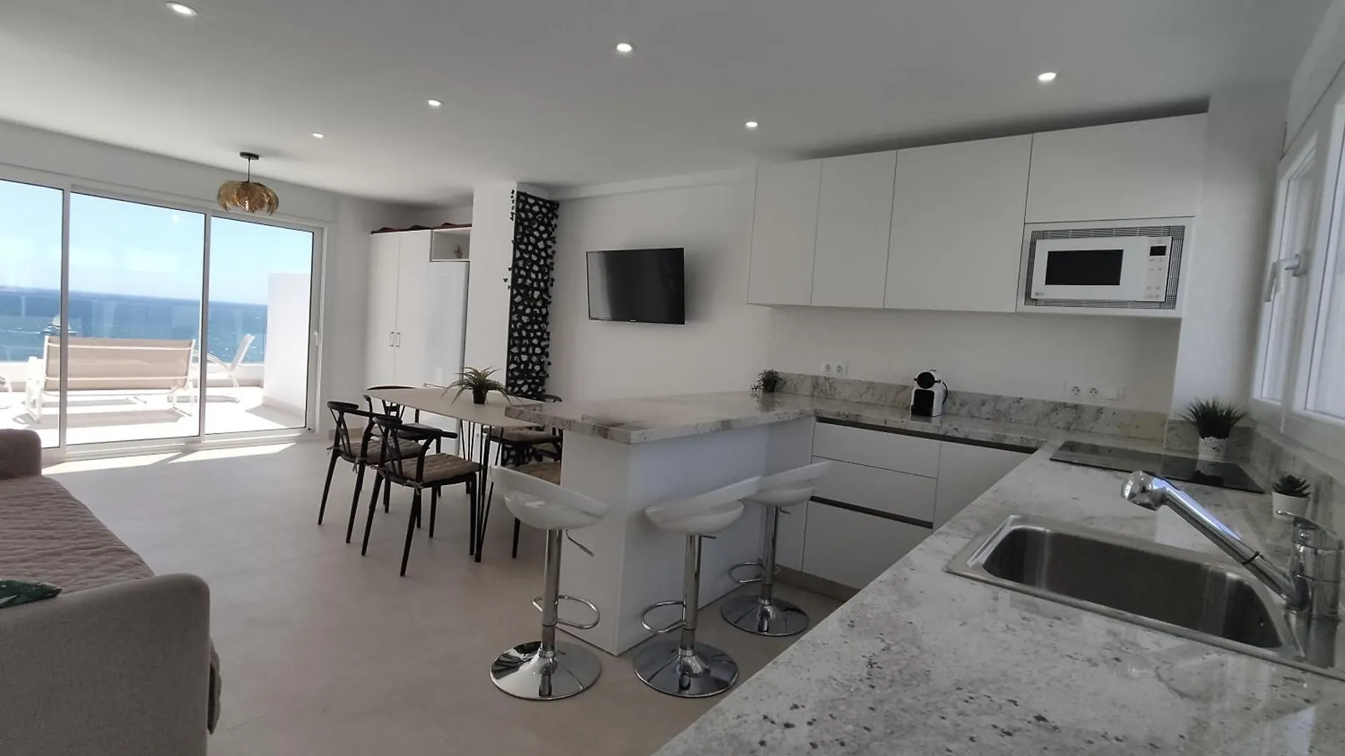 Front Sea View Penthouse Διαμέρισμα Εστεπόνα 0*,  Ισπανία